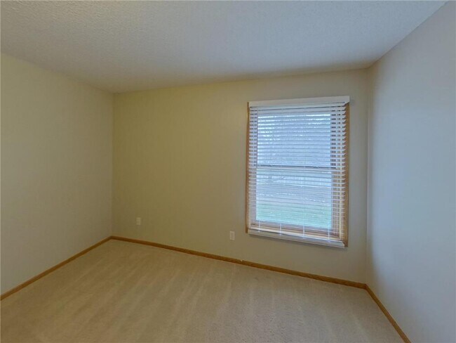 Building Photo - 10071 Raleigh Ct