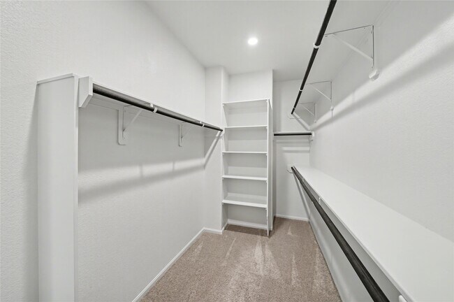 Building Photo - 31527 Splitting Willow Ln