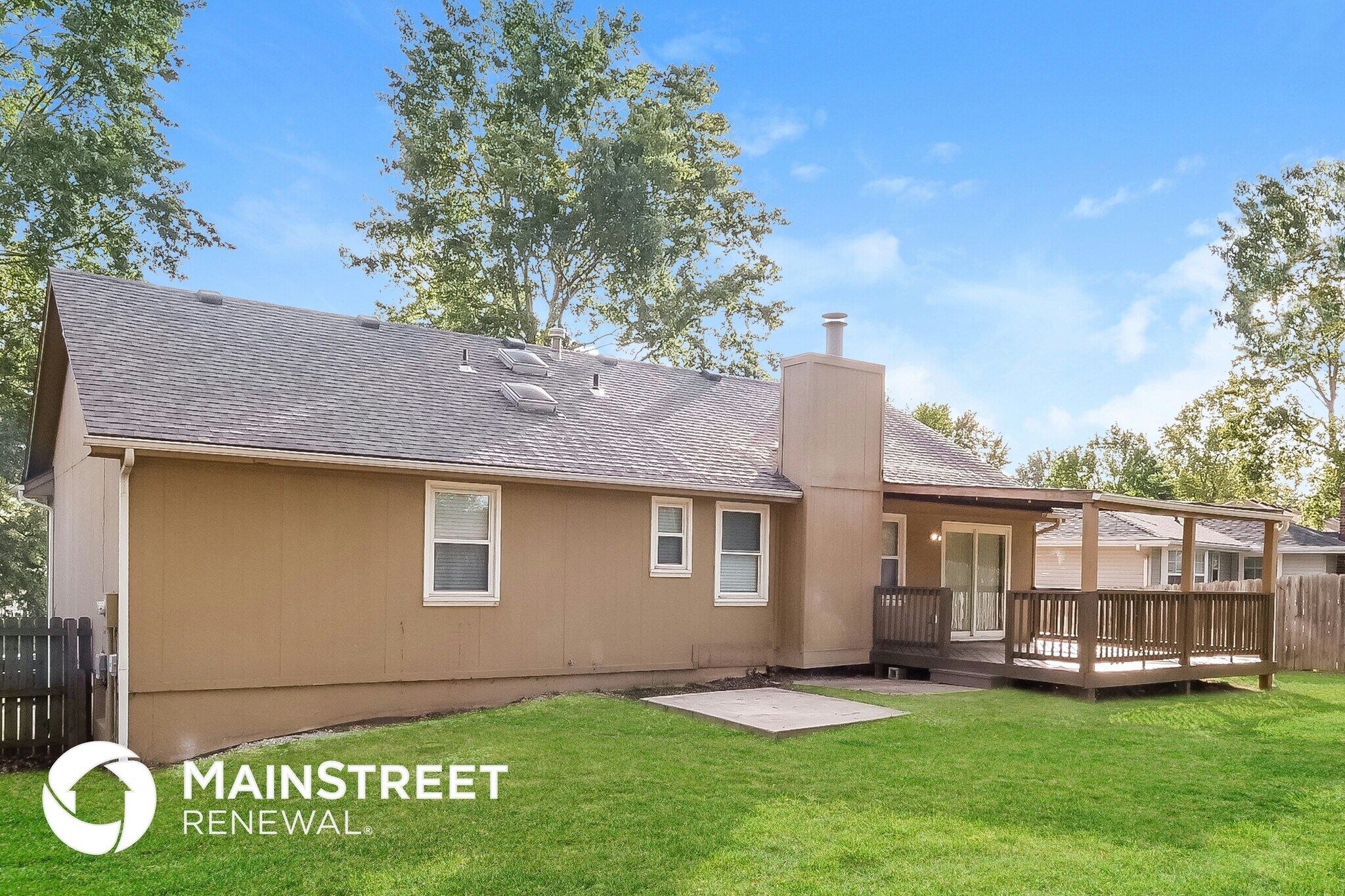 Building Photo - 109 NW Chestnut St