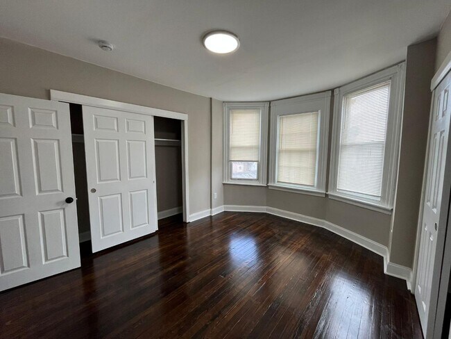Building Photo - 2314 S 66th St
