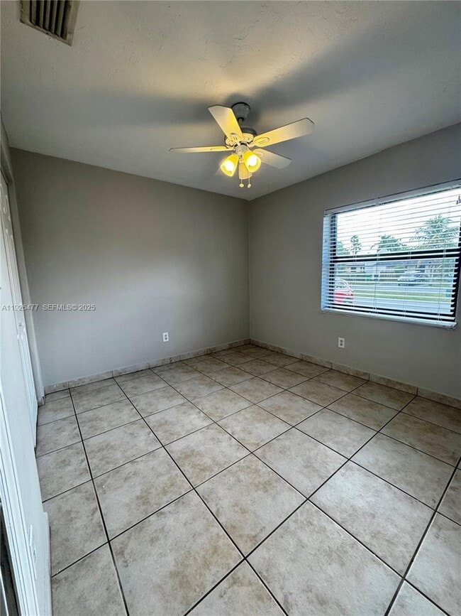 Building Photo - 12365 SW 119th Terrace