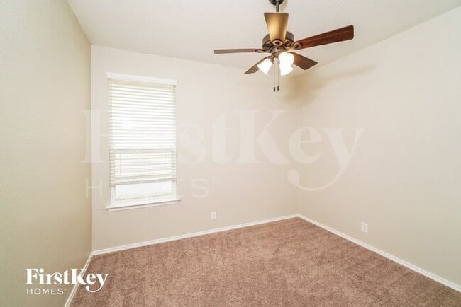 Building Photo - 651 Sage Thrasher