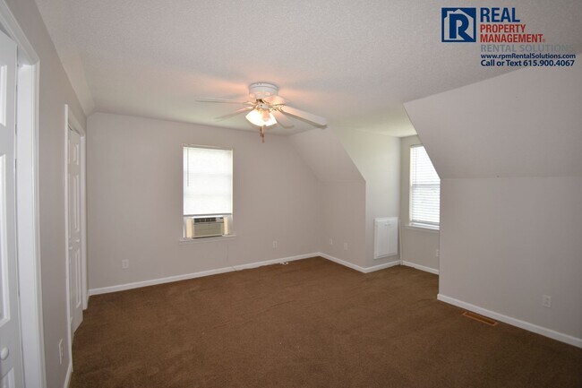 Building Photo - Great 3 bedroom home in Murfreesboro! Atta...