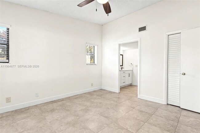 Building Photo - 6551 Arleigh Ct