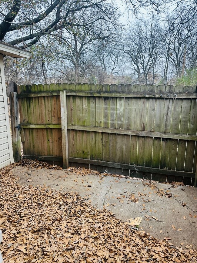 Building Photo - 1227/1229 S 17th St.