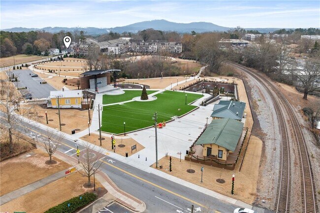 Building Photo - 2790 Sardis St