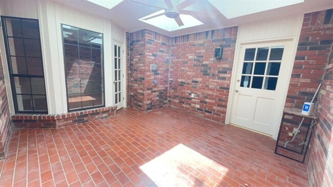 Building Photo - 7800 Old Hickory Ln
