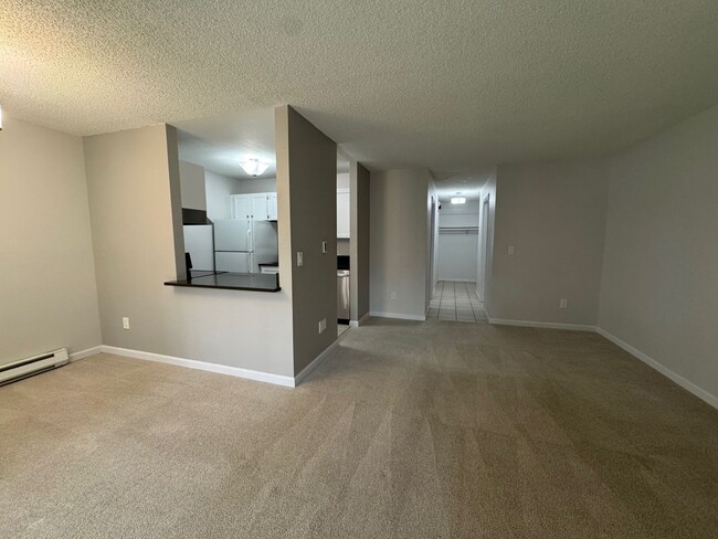 Building Photo - Quiet and beautiful 1 bed 1 bath unit in K...