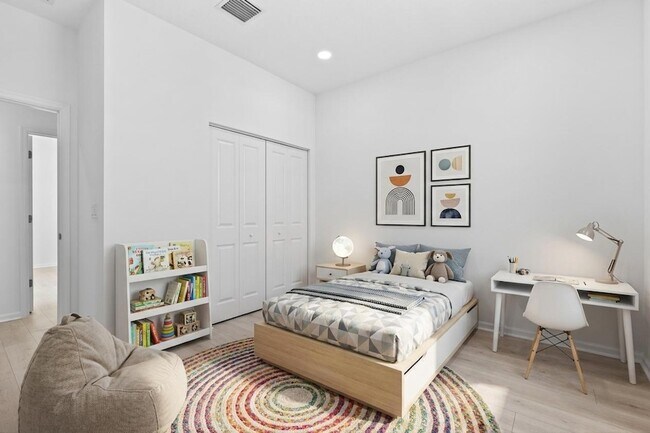 Building Photo - 4404 Longwood Lk Sq