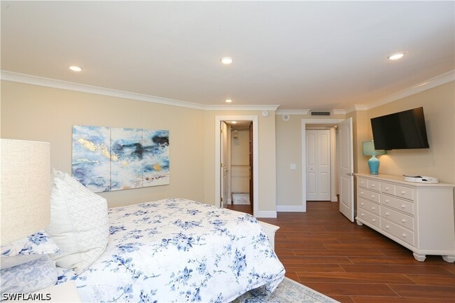 Building Photo - 4041 Gulf Shore Blvd N