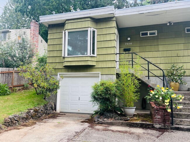 Building Photo - Great One Bedroom Unit Located In Multnoma...