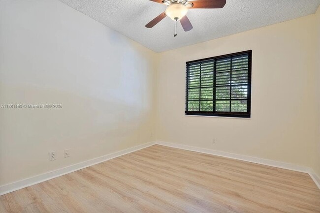 Building Photo - 20937 Bay Ct