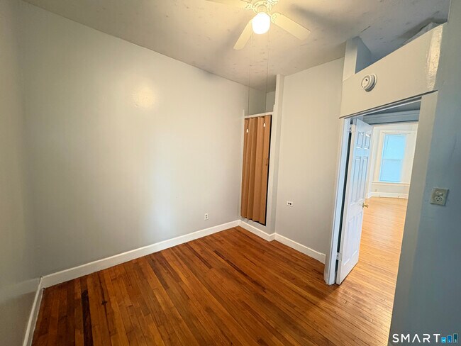 Building Photo - 112 Wilcox Ave
