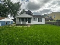 Building Photo - 3404 Doniphan Ave
