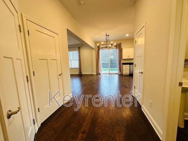 Building Photo - 1128 Belle Pond Ave