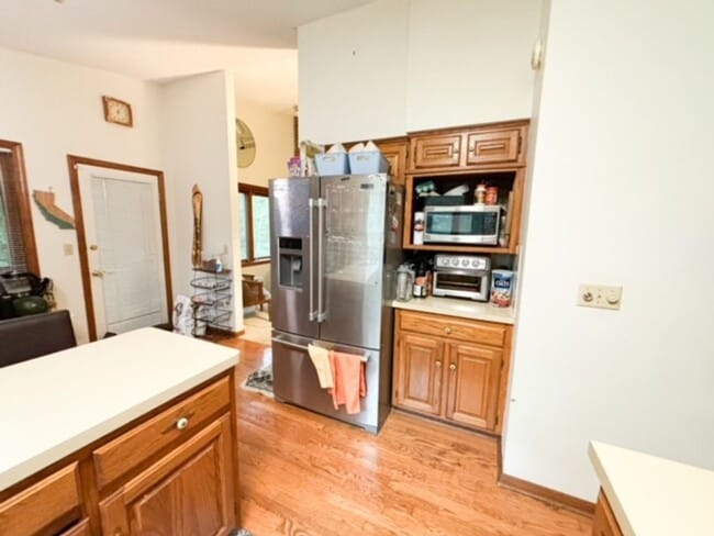 Building Photo - Italian Estates Property Management