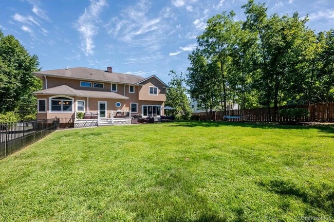 Building Photo - 107 Puritan Dr