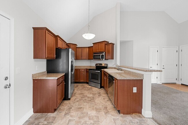 Building Photo - 3 Bedroom 2 Full Bath Home For Rent!