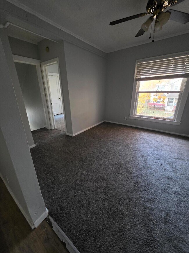 Building Photo - 455 Flint St