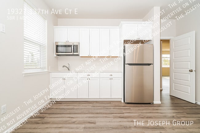 Building Photo - 19327 137th Ave Ct E