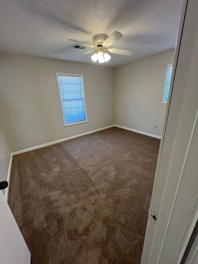 Building Photo - 264-266 Haymarket Lane