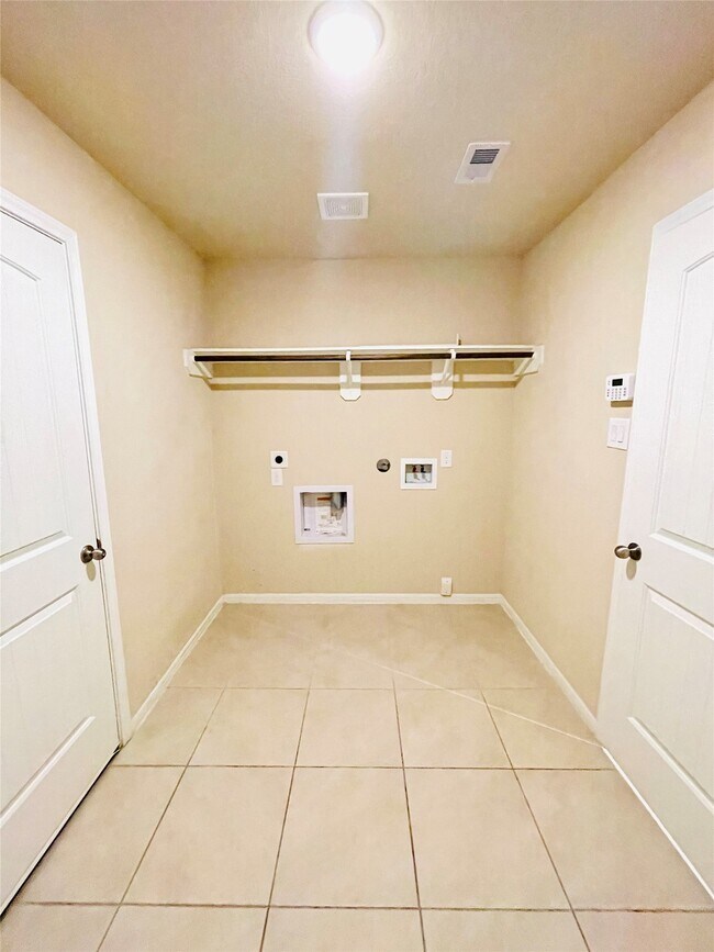 Building Photo - 2918 Isla Gorge Ct