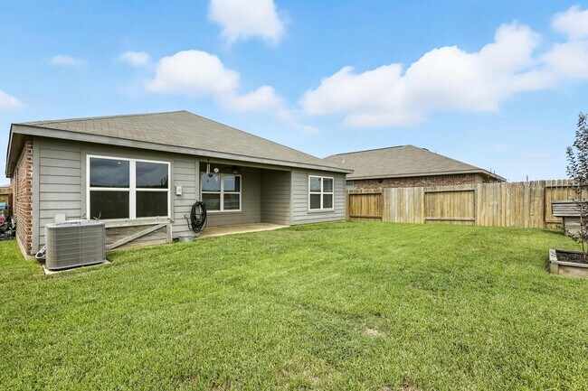 Building Photo - 325 Palo Duro Canyon Dr