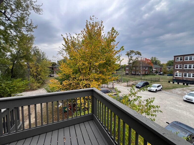 Building Photo - 1943 W Bethune St