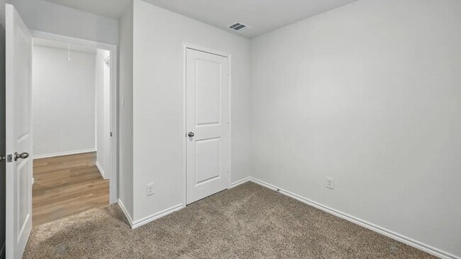 Building Photo - Beautiful new 4-bedroom, 2-bath home with an open floor plan, granite kitchen, two-car garage, an...
