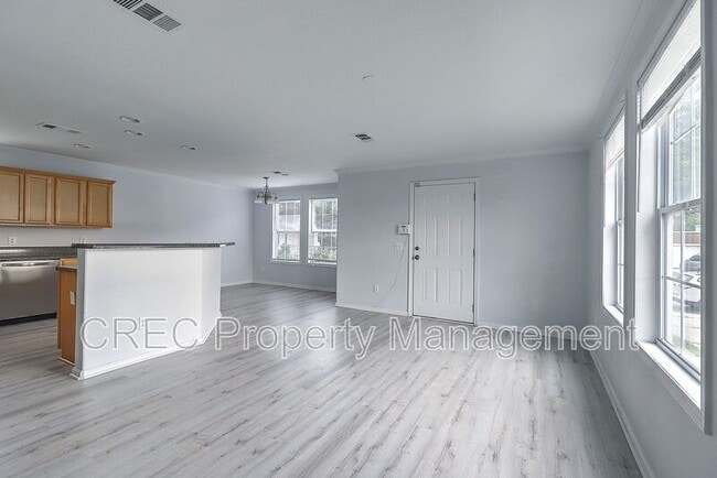 Building Photo - 2533 Celestial Ct