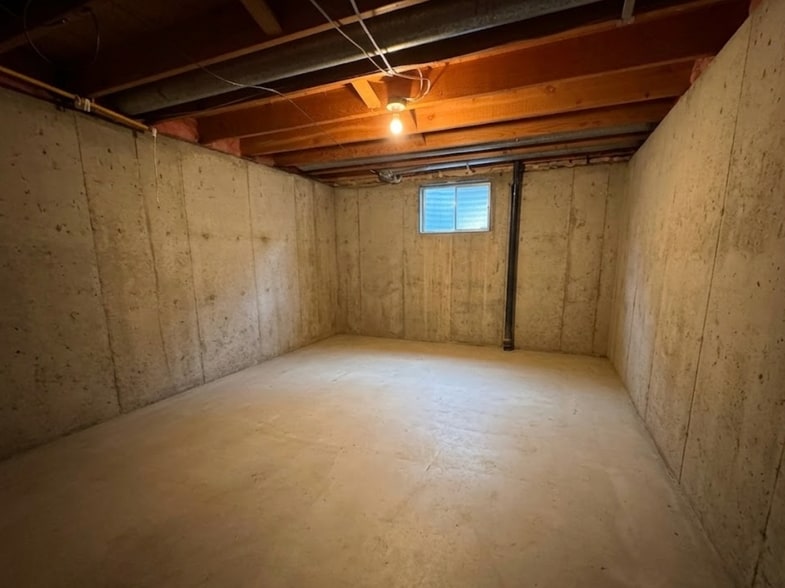 Building Photo - 5565 S Lansing Ct