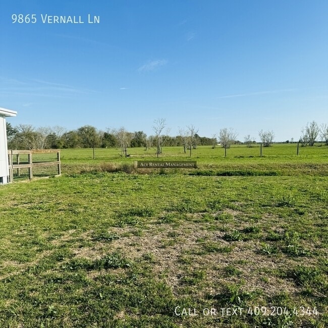 Building Photo - 9865 Vernall Ln