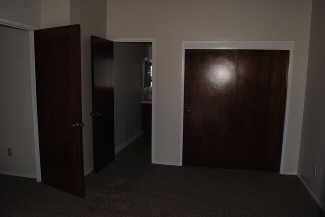 Building Photo - 3520 Ashe Rd