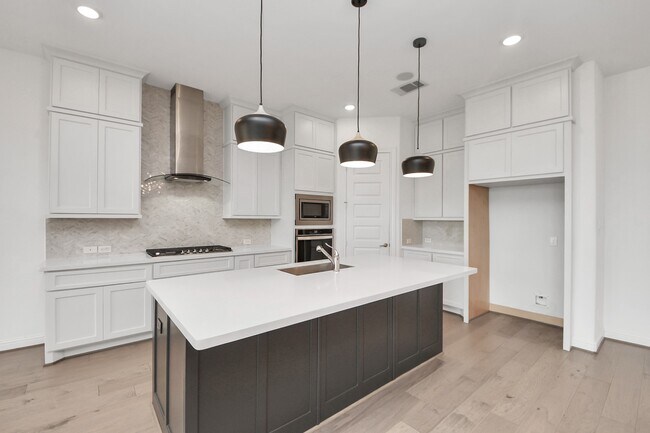 Building Photo - 1719 Delta Oaks Dr