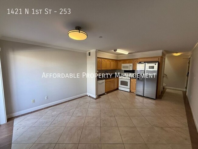 Building Photo - 1421 N First St