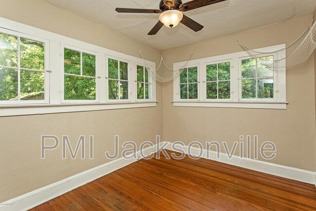 Building Photo - 1211 Hollywood Ave