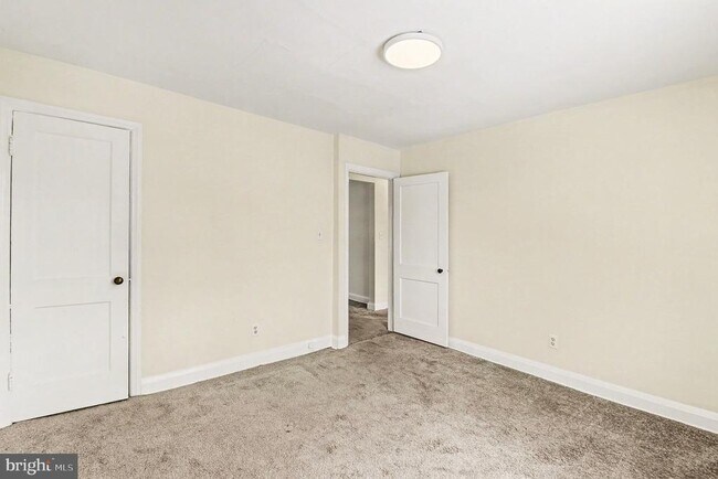 Building Photo - 1329 Taylor Ave