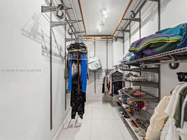 Building Photo - 600 Biltmore Way