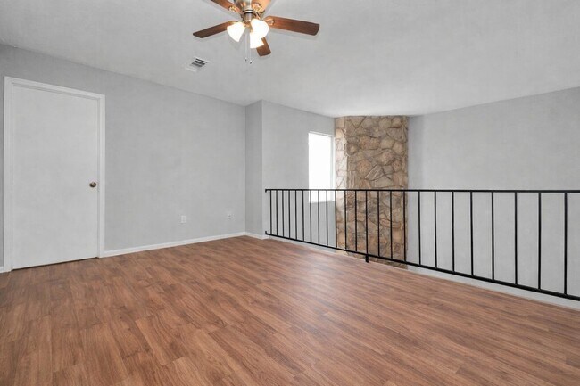 Building Photo - 12255 W Village Dr