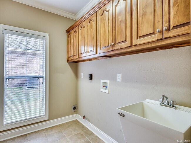 Building Photo - 536 Jasmine Trail