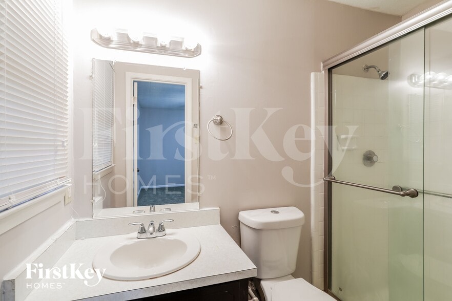 Building Photo - 1314 White Oak Ct SE