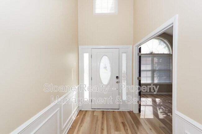 Building Photo - 112 Tanglewood Cir