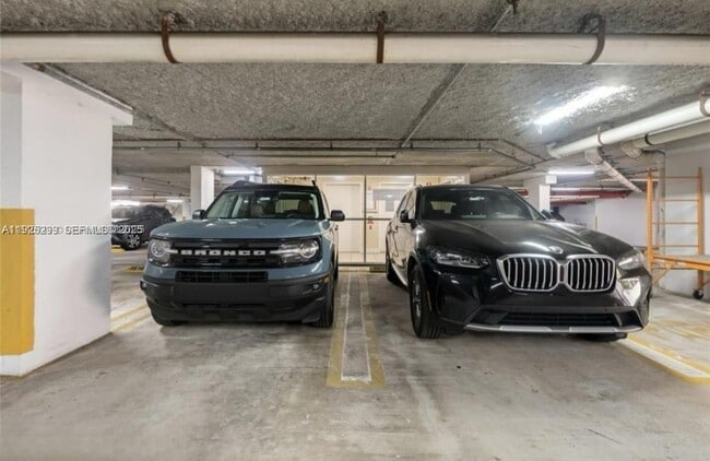 Building Photo - 2400 SW 3rd Ave