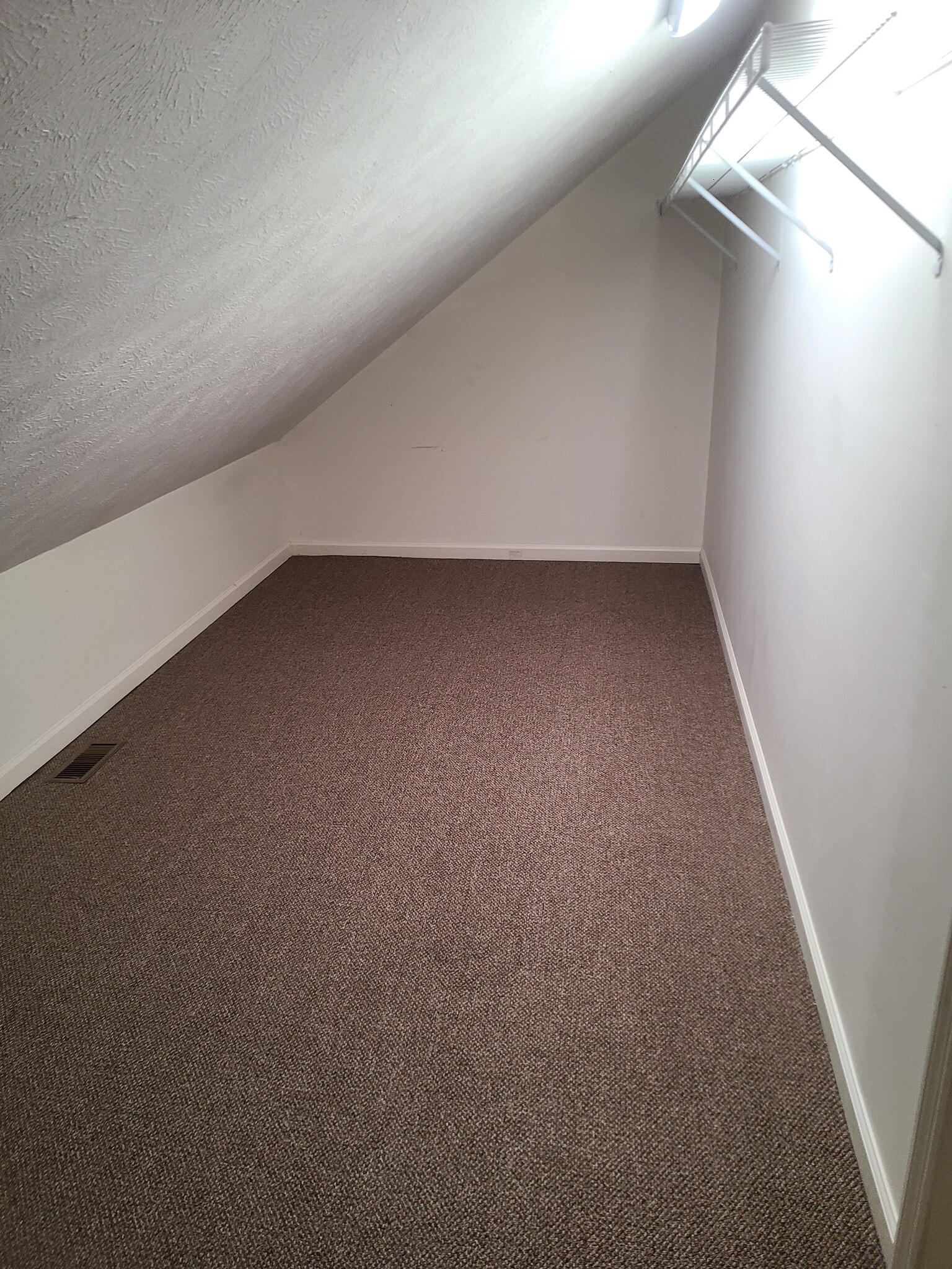 master closet - 1528 Old Oak Ln