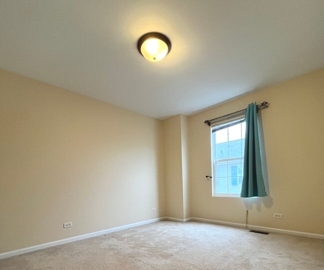 Building Photo - 108 Prairie Ct