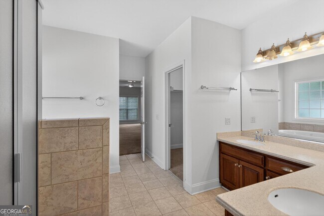 Building Photo - 409 Myrtle Crossing Ln