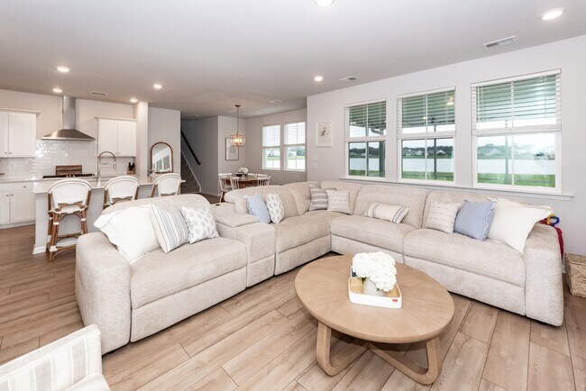 Building Photo - 6976 Pumpkinseed Dr
