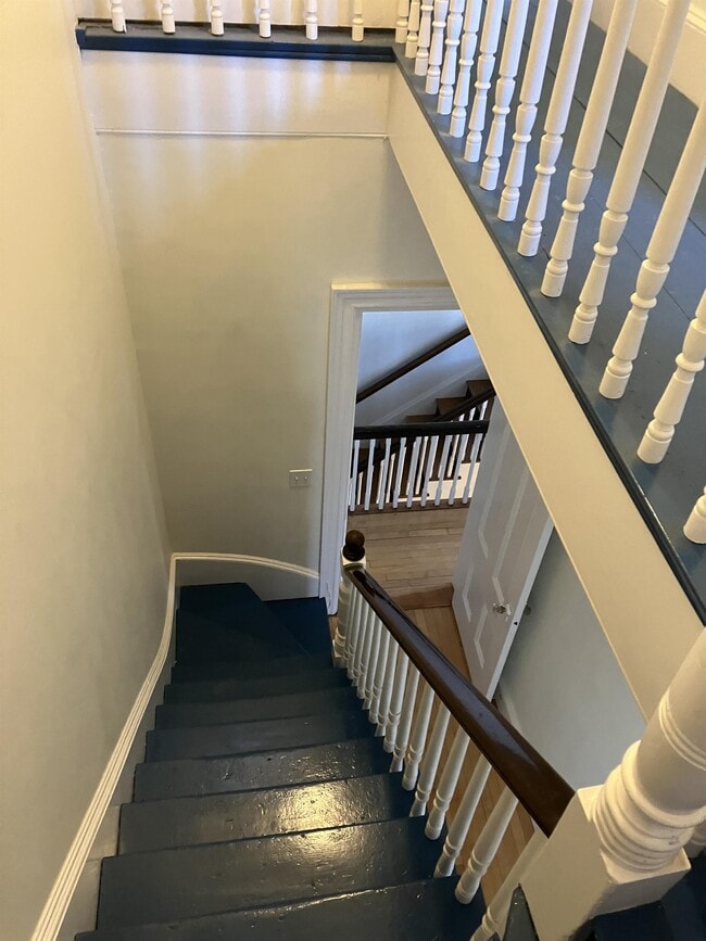 Building Photo - 322 Spring St