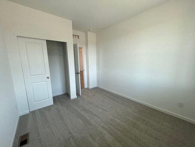 Building Photo - New Home in North Fort Collins