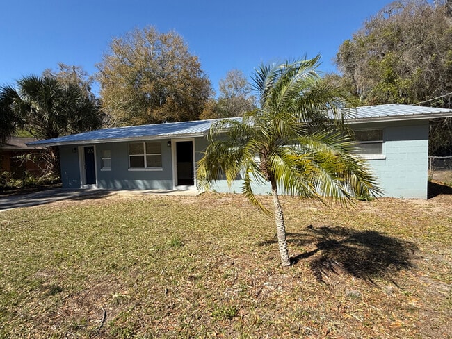 Building Photo - 150 Live Oak St